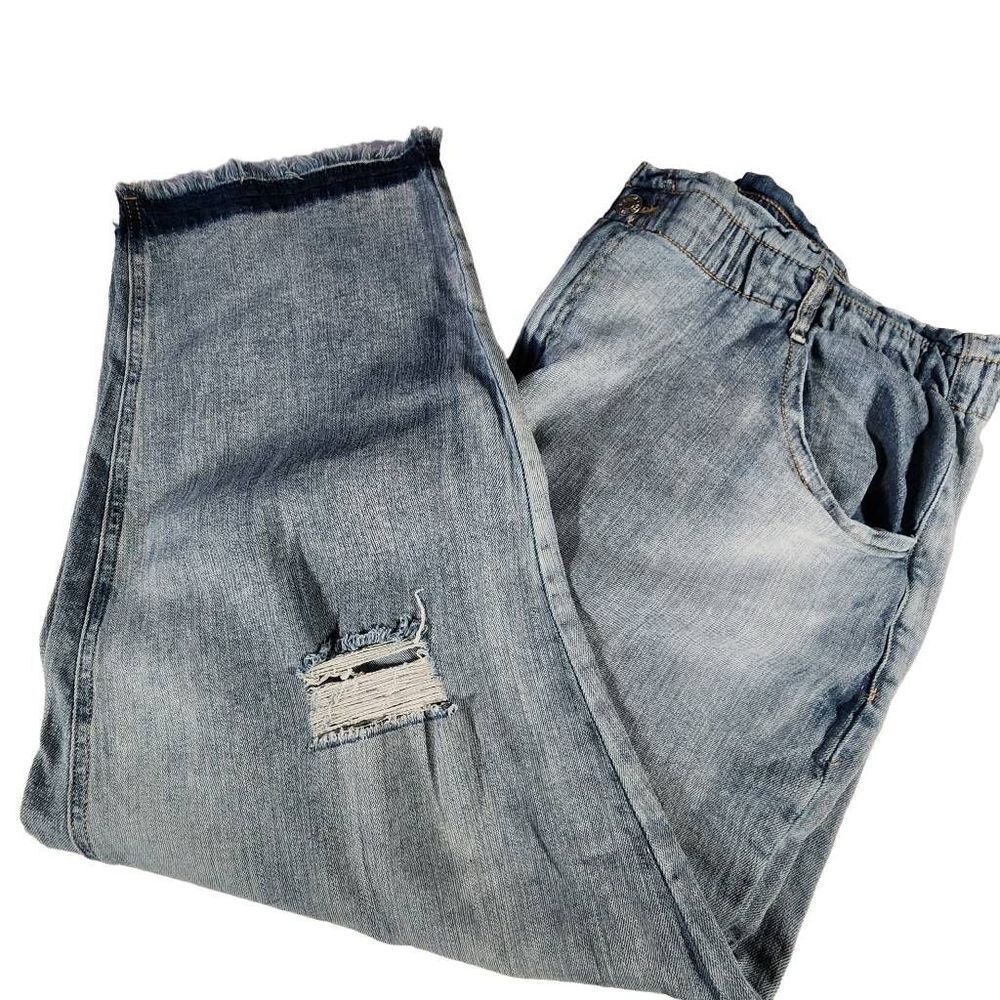 Cato Est 1946 Women's Light Wash Hi-Rise Distressed Denim Jeans Size 22W NWT